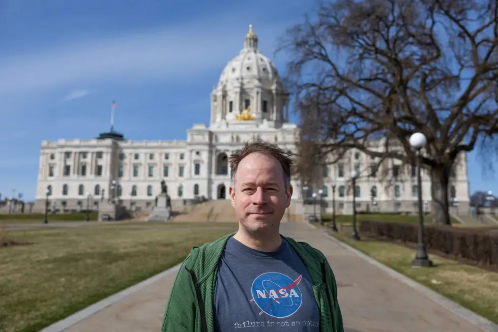 AI App CivicLoon Boosts Public Policy Awareness — Technology